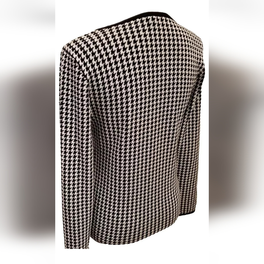 White House Black Market Houndstooth Women's Blouse. Holiday Top. Fashion Top - Picture 4 of 6